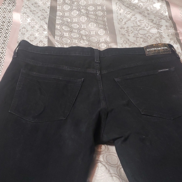 Jeans - Picture 2 of 4